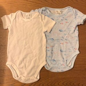2 Uniqlo baby breathable cotton mesh onesies